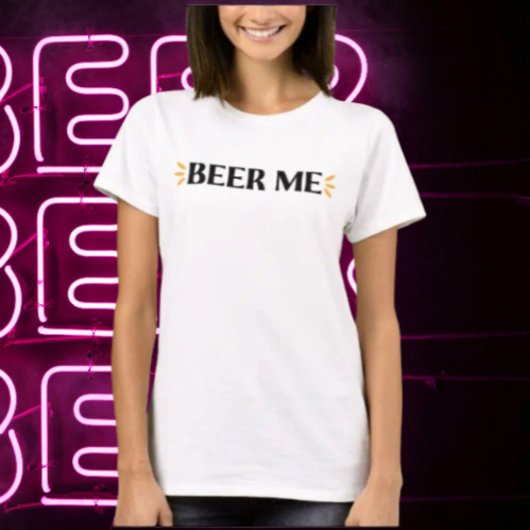 Bier Me | Grappig Drinken Typography T-shirt