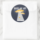 Bier me op! ronde sticker (Tas)