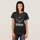 Bierat a Pirate with beard and beer on pirate ship T-shirt (Voorkant volledig)