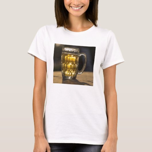 Bierglas drank close-up, India T-shirt (Voorkant)