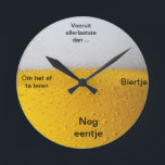 Biertje Klok<br><div class="desc">Nog een biertje om het af te leren Klok. Grappige klok voor in de kroeg,  studentenkamer,  of als verjaardagscadeau.</div>