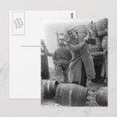 Biervaten vernietigen, 1924 briefkaart (Voorkant / Achterkant)