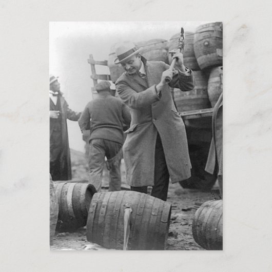 Biervaten vernietigen, 1924 briefkaart (Voorkant)