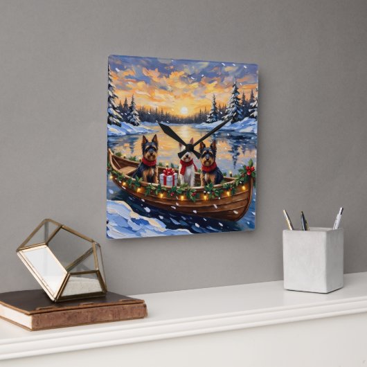 Biewer Terrier Christmas Boat Holiday Vierkante Klok (Kantoor)