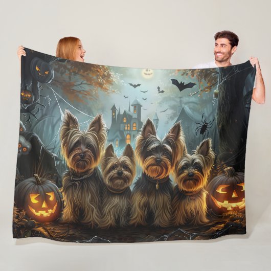 Biewer Terrier Halloween Nacht Doggy Delight Fleece Deken (In situ)