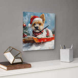 Biewer Terrier-hond in slee Laat het sneeuwen Kers Vierkante Klok