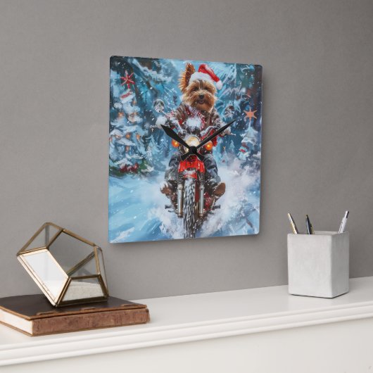 Biewer Terrier Hond Rijden Motorfiets Kerstmis Vierkante Klok (Kantoor)