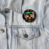 Biewer Terrier-hond rijdt op fiets St. Patrick's D Ronde Button 5,7 Cm (In situ)