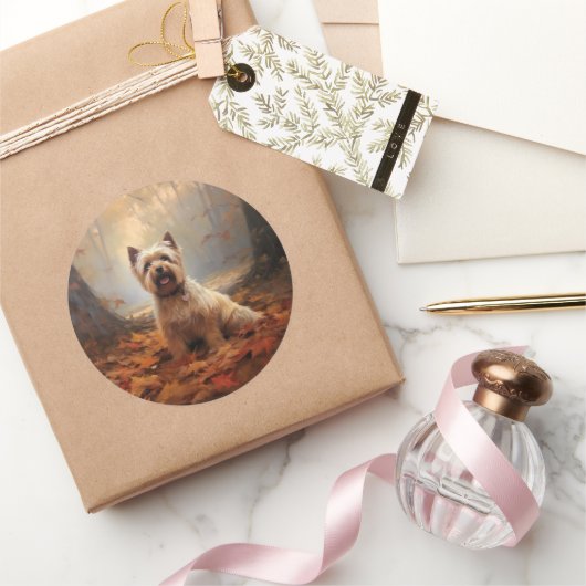 Biewer Terrier in Herfst laat Herfst inspireren Ronde Sticker (Geschenken)