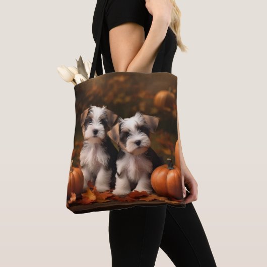 Biewer Terrier Puppy Herfst Delight Pompoen Tote Bag (Dichtbij)