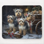 Biewer Terrier Snowy Sleigh Kerst Decor Muismat (Voorkant)