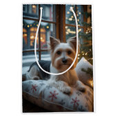 Biewer Terrier With Christmas Lights Holiday Medium Cadeauzakje (Voorkant)