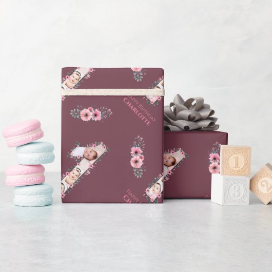 Big 1st Birthday Girl Foto Collage Pink Flower Cadeaupapier (Baby Shower)