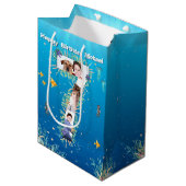 Big 7th Birthday Photo Collage under Zee Medium Cadeauzakje (Voorkant Gekanteld)