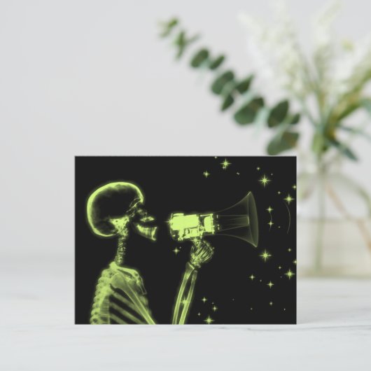 Big Announcement X-Ray Skeleton - Lime Green Briefkaart (Staand voorkant)