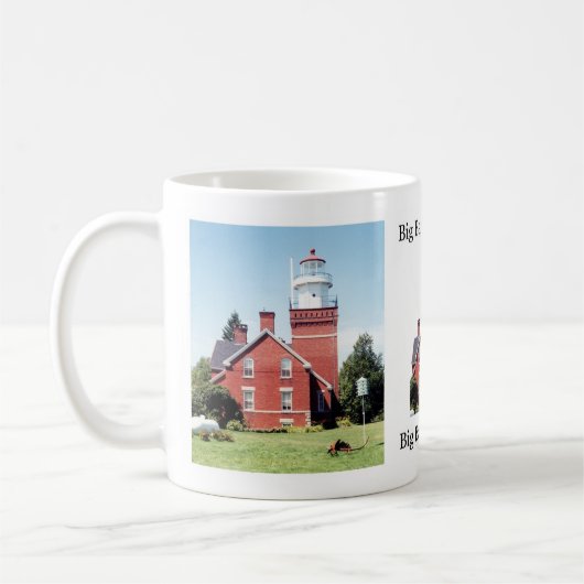 Big Bay Lighthouse-mok Koffiemok (Links)