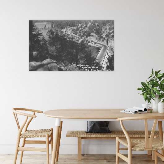 Big Beer Lake, CA Highway Abothe Dam Canvas Afdruk