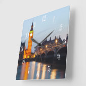 Big Ben en Westminster Bridge in de avond Vierkante Klok (Hoek)