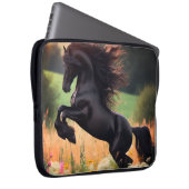 Big Black Stallion on an Electronics Bag Laptop Sleeve (Voorkant Rechts)