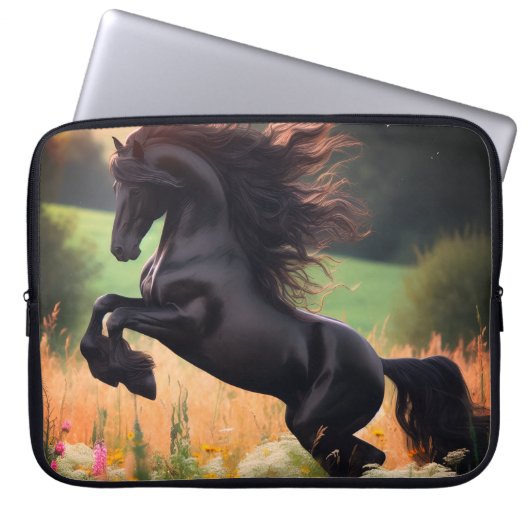 Big Black Stallion on an Electronics Bag Laptop Sleeve (Voorkant)