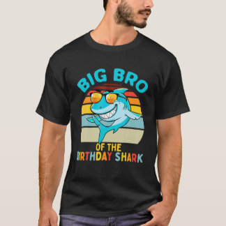 Big Bro van de broeder van de haaienfamilie die zi T-shirt