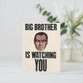 Big Brother kijkt naar je. Briefkaart (Staand voorkant)