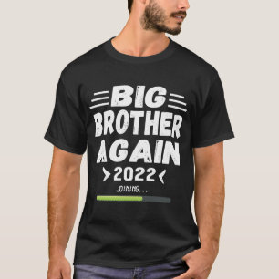 Big Brother opnieuw 2022 voor Jongen die zich aans T-shirt