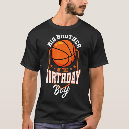 Big Brother van het Birthday Boy Basketball Theme  T-shirt (Voorkant)