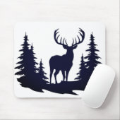 Big Buck Tussen Pine Trees Vector Muismat (Met muis)