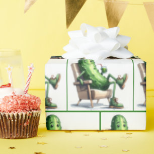 Big Dill Pickle zittend in een stoel Cadeaupapier