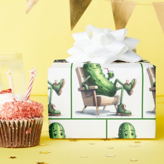 Big Dill Pickle zittend in een stoel Cadeaupapier (Verjaardagsfeest)