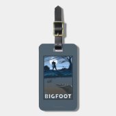 Big Foot loopt door Golf Course Bagagelabel (Voorkant verticaal)