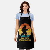 Big Foot wil zich nu niet meer verstoppen en zoeke Schort (Gedragen)