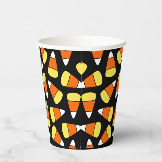 Big Halloween Candy Corn op Black Papieren Bekers (Rechts)