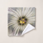 Big Ivory Flower, Abstract Modern Fractal Art Bad Handdoek (Wasdoekje)