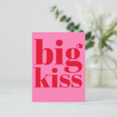 Big Kiss! Modern Bold Red - Hot Pink Typografie Briefkaart (Staand voorkant)