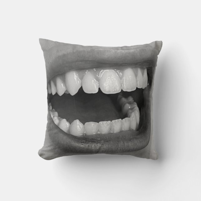 Big Mouth Square Throw Pillow  Kussen (Voorkant)