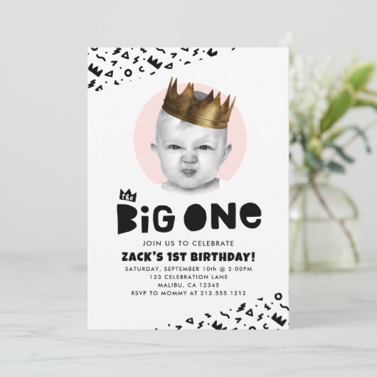 Big One First Birthday Modern Photo Black White Kaart (Staand voorkant)