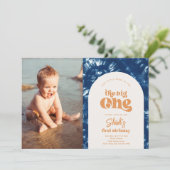 Big One Photo Birthday Invitation | Surfen Kaart (Staand voorkant)