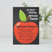 Big Red Apple plukt verjaardagsfeestje Kaart (Staand voorkant)