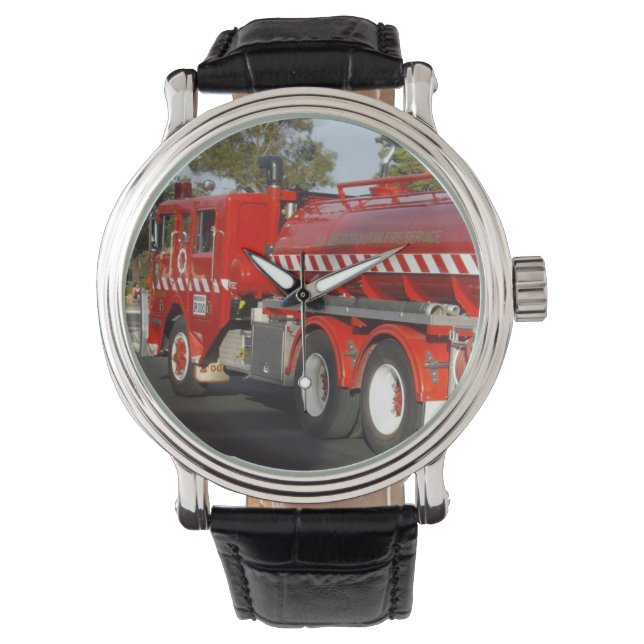 Big Red Fire Engine, Horloge (Voorkant)