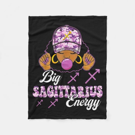 Big Sagittarius Energy Afro Girl With Purple Camou Fleece Deken (Voorkant)