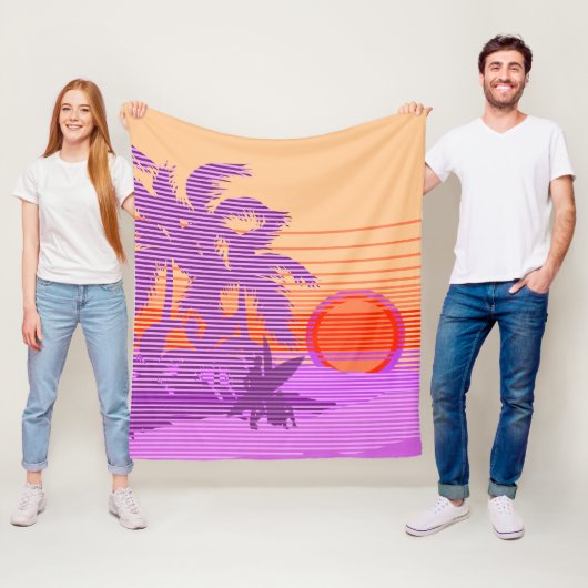 Big Sunset Stripe Hawaiian Surfers Violet Fleece Deken (In situ)