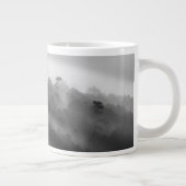 Big Tree in Pine Forest in the Mist Grote Koffiekop (Rechts)