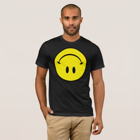 Big Upside Down Smile T-shirt (Voorkant volledig)