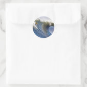 Big Wave bij de Mavericks Surfred Competition Ronde Sticker (Tas)
