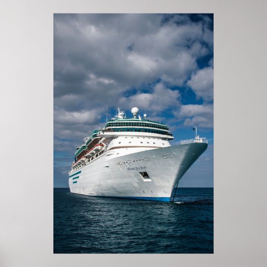 Big White Cruise Ship Poster (Voorkant)
