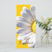Big White Daisy over gele cadeaubon (Staand voorkant)
