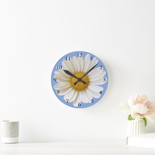 Big White Daisy over Light Blue Ronde Klok (Huis)