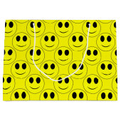 Big Yellow Happy Face Allover Large Cadeautasje (Voorkant)